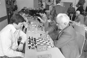 Schachklub Durlach e.V. Österliches Blitzschach-Turnier in der Festhalle Durlach