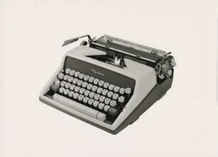 Kleinschreibmaschine "Olympia SM7" der Olympia-Werke