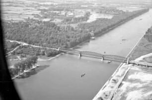 Wintersdorf: Rhein mit Wintersdorfer Brücke