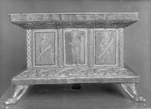 Tragaltar des heiligen Mauritius — Schmalseite mit den Propheten Abdias, Sophonias und Zacharias