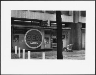 Schaufenster eines Sexshops, Berlin