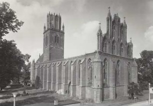 Neubrandenburg. Marienkirche. Ansicht der Ruine von Südosten