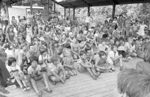 Stadtranderholung für Kinder im Freizeitheim der Arbeiterwohlfahrt in Karlsbad-Spielberg
