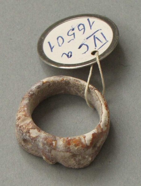 Bague en coquillage