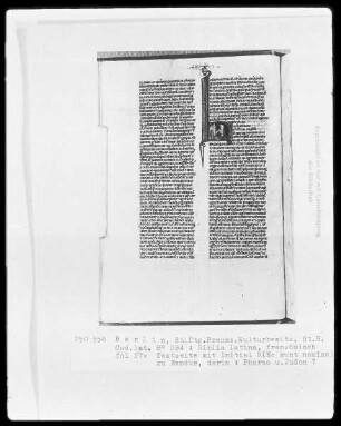 Biblia latina — Initiale H (aec sunt nomina), darin Pharao und Juden?, Folio 27verso