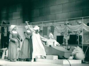 Lieselotte Rau als Charlotte Corday und Peter Mosbacher als Jean Paul Marat in ´Verfolgung und Ermordung Jean Paul Marats´