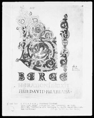 Evangeliar aus Freising — Initiale L (iber generationi), darin Engel, Folio 18recto