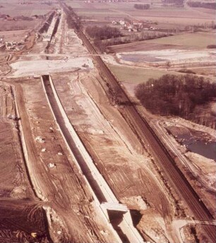 Bahnunterführung des Elbe-Seitenkanals