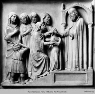 Antependium mit Szenen aus dem Leben Mariens : Der Tempelgang Mariens