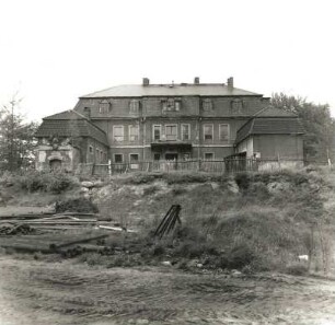 Groß Lübbenau. Schloss (erbaut wohl zwischen 1790/1800). Hoffront von Süden