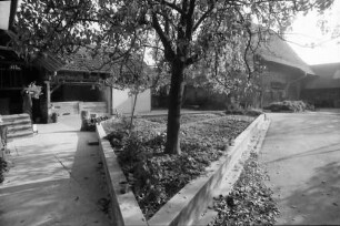 Blansingen: Hofzugang (eingefasst)