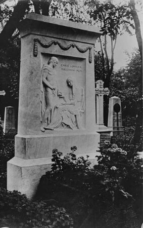 Grabstele der Emilie Loeffler (1837-1900)