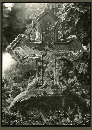 Friedhof. Grabkreuz d. Maria Barbara Wiegner