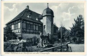 Radebeul. Schloss Hoflößnitz mit alter Weinpresse