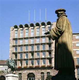Nürnberg. Pellerhaus (Stadtarchiv). Blick auf die Südfassade