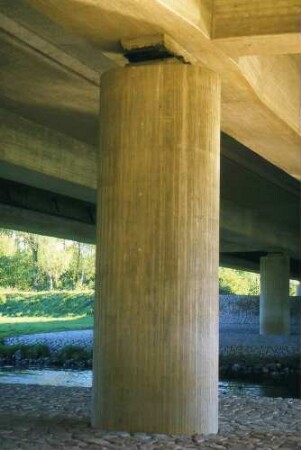 Unterführung der Murg bei Rastatt, km 650+443 Neue Murgtalbrücke BW 94/38A Fertigstellung 1995.