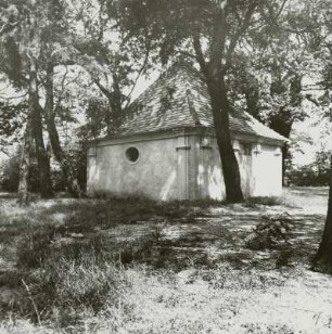 Hornow (Ortsteil der Stadt Spremberg). Kapelle. Dorfkirche St. Martin (13./14. Jahrhundert bis 1902)