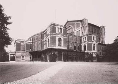 Bayreuth, Festspielhaus : Bayreuth. Festspielhaus. Ansicht von Westen