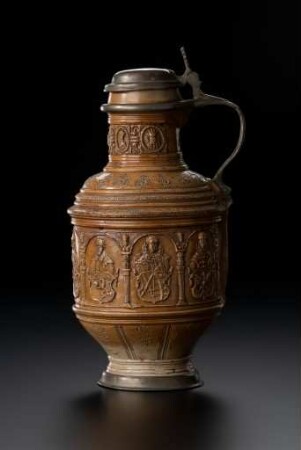 Kurfürstenkanne, Werkstatt des Jan Baldems (Menniken) (1568 erstmals genannt, gest. 1612), Raeren/Belgien, 1603