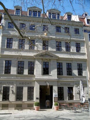 Dresden: Wohnhaus Hauptstraße 11