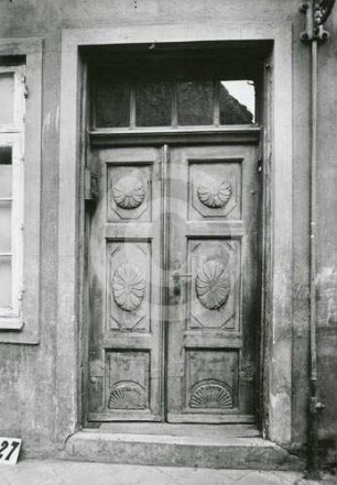 Haustür am Bürgerhaus Burgstr. 27 in Elbing