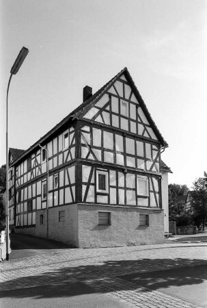 Wohnhaus (Einhaus, Fachwerk); Frankenberg, Braunshäuser Straße 13