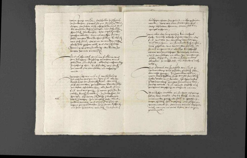 Schriftwechsel zwischen Pfalzgraf Wolfgang und Herzog Christoph von Württemberg wegen Raubüberfällen auf dem Hahnenkamm, Störungen des Landfriedens sowie Auseinandersetzungen um die Herrschaft Heidenheim.