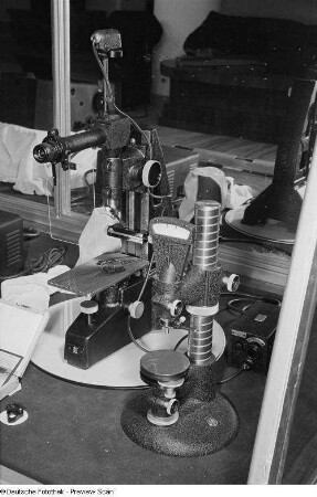 Technische Geräte auf der Leipziger Herbstmesse 1954