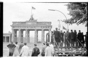 Kleinbildnegativ: Brandenburger Tor, 1966