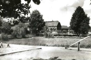 Weißig (Dresden-Weißig). Kinderspielplatz