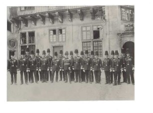 Fürstlich Lippisches Gendarmeriekorps. Detmold Innenhof des Schlosses