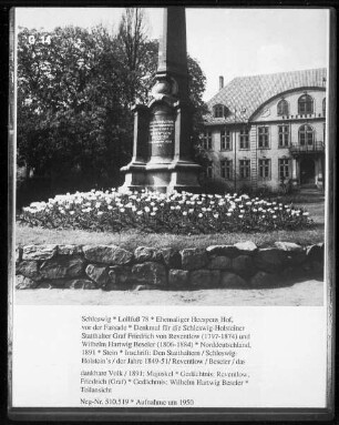 Denkmal für die Schleswig-Holsteiner Statthalter Graf Friedrich von Reventlow (1797-1874) und Wilhelm Hartwig Beseler (1806-1884)
