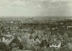 Dresden-Plauen. Blick vom Fichteturm in J.-G.-Fichte-Park nach Norden