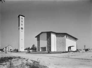 Katholische Pfarrkirche Sankt Pius