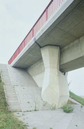 Überführung Gem.-Str. über A 7 (km 183+823) Nieders.