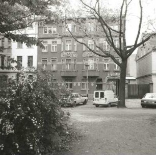 Cottbus-Mitte, Wernerstraße 9. Wohnhaus mit Laden (um 1908). Straßenfront