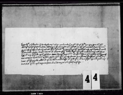Briefwechsel der Gräfin. Darunter: Graf Ludwig 1449; Erzherzogin Mechthild 1468-79; Gräfin Barbara 1478; mit Baden 1461, 1472; Burgund 1454, 1462; Frankreich 1461; Herzog von Mailand 1473; Pfalz-Bayern 1455-78; Fürstin Jolante von Piemont 1475, 1460; Haus Savoyen 1453-74; Kloster Binsdorf 1470, 1471; Peter von Hagenbach, undat.; Schultheiß von Luzern Heinrich von Humwil 1469-72; Francois Malet 1456-65; Amtmann zu Möckmühl 1456-62; Schultheiß zu Backnang 1468-78; Dr. Heinrich Steinhöwel 1474; Graf Johann von Werdenberg 1467; Propst Ulrich Wirtemberger zu Stuttgart 1473; Komthur zu Ysenheim 1456, 1458.