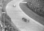 Avus-Rennen: Hans Stuck; beim Rennen in der Nordkurve