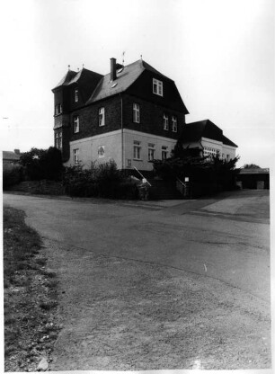 Ehemalige Schule; Hohenahr, Vogelsang 4