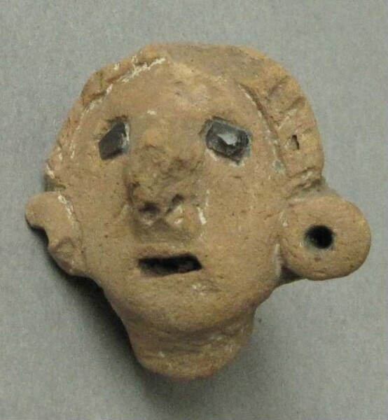 Clay head (fragment)