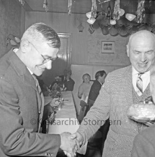 Siedlergemeinschaft Bad Oldesloe im Deutschen Siedlerbund: Hotel "Stadt Kiel": Erntedankfest mit Ortsvorsitzenden Max Templin