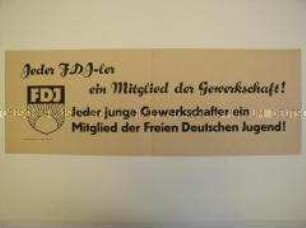 Maueranschlag mit Mitgliederwerbung der FDJ