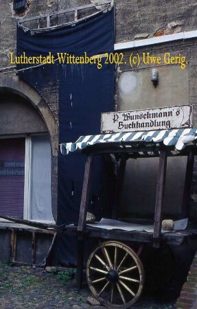 Wittenberg - Trostlosigkeit und Verfall : Gerümpel in Lutherstadt Wittenberg, 2002