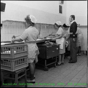 Küche der Kantine (KANT) des Kernforschungszentrums Karlsruhe (KfK)