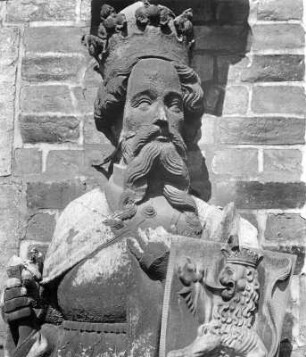 Kurfürst von Böhmen : Kurfürst von Böhmen. Stein (1405-1410). Bremen, Altes Rathaus, Hauptfassade