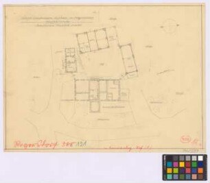 Reyersdorf ([Landkreis Habelschwerdt]): Hof Jaschke. Lageplan mit. - Scheune (Grundriss). - Schuppen (Grundriss). - Wohnhaus (Grundriss). - [Auszüglerhaus] (Grundriss). - Dunggrube (Aufsicht)