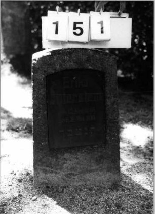 Grabstein 151