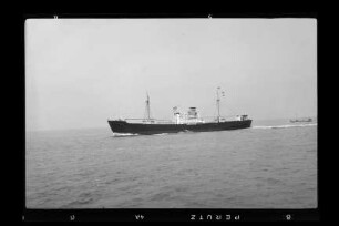 Duisburg (1951), Frachtschiff (reefer), Hamburg-Amerikanische Packetfahrt-Actien-Gesellschaft, Hamburg, Bau-Nr. 444