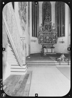 Erfurt-Altstadt. Kaufmannskirche St. Gregor (Baubeginn 1291, Wiederherstellung bis 1952). Inneres nach Osten zum Altar