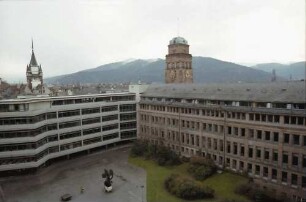 Freiburg: Rundblick vom Dach des KG II